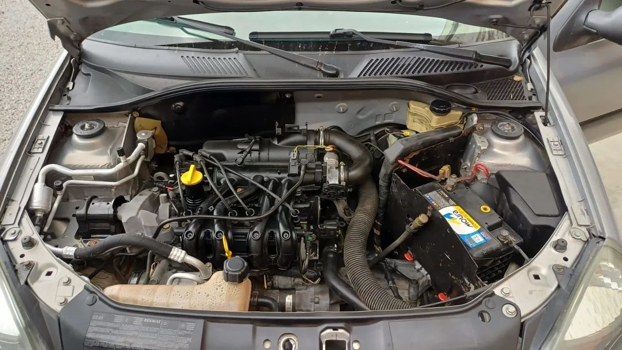Renault Clio Authentique 1.0 8V 3P 2006 - Foto 5