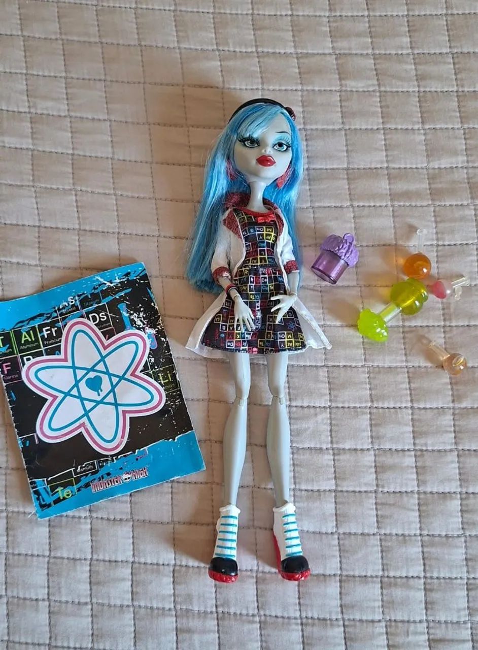 Ghoulia Mad Science 