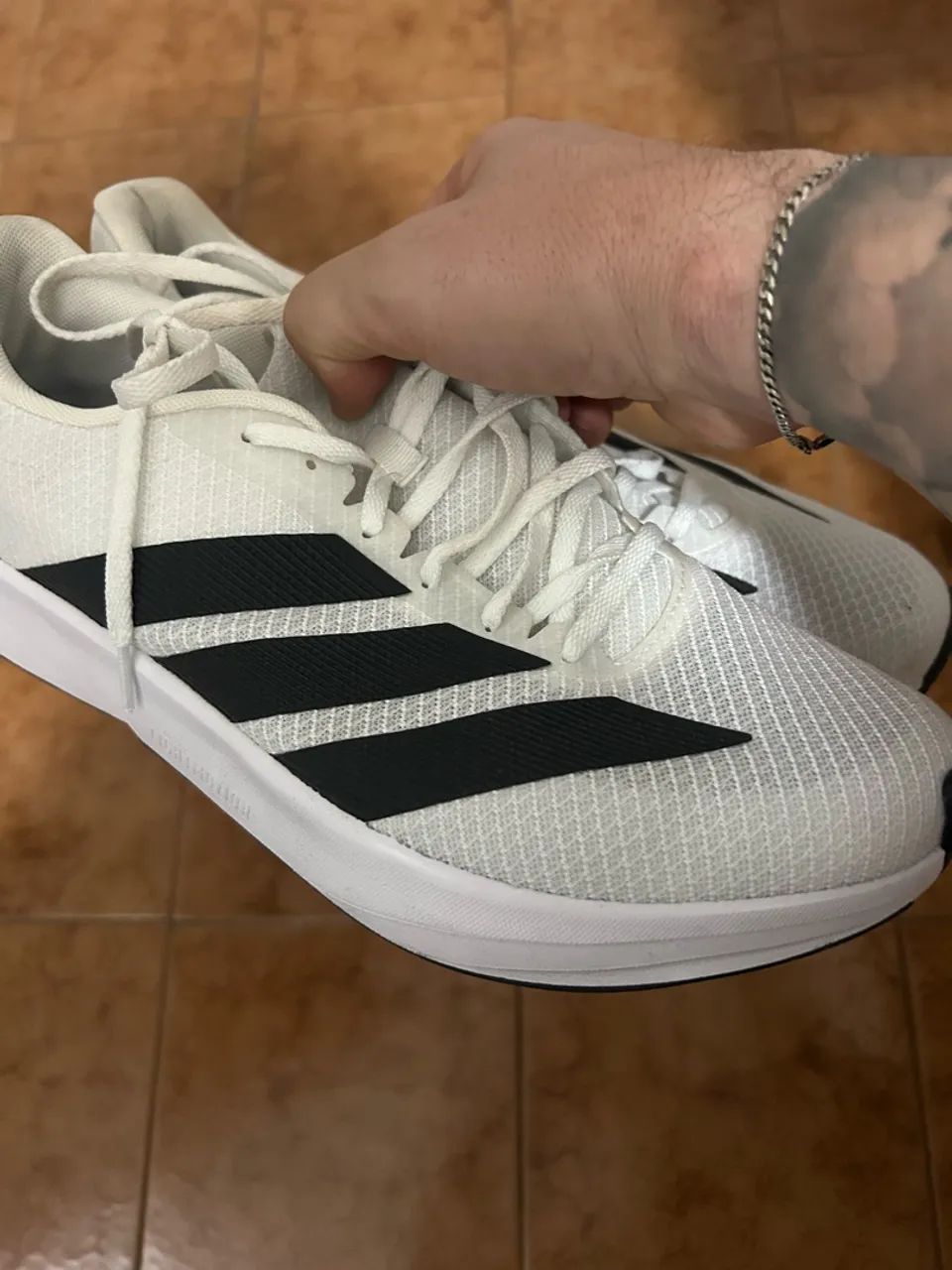 Tênis adidas 