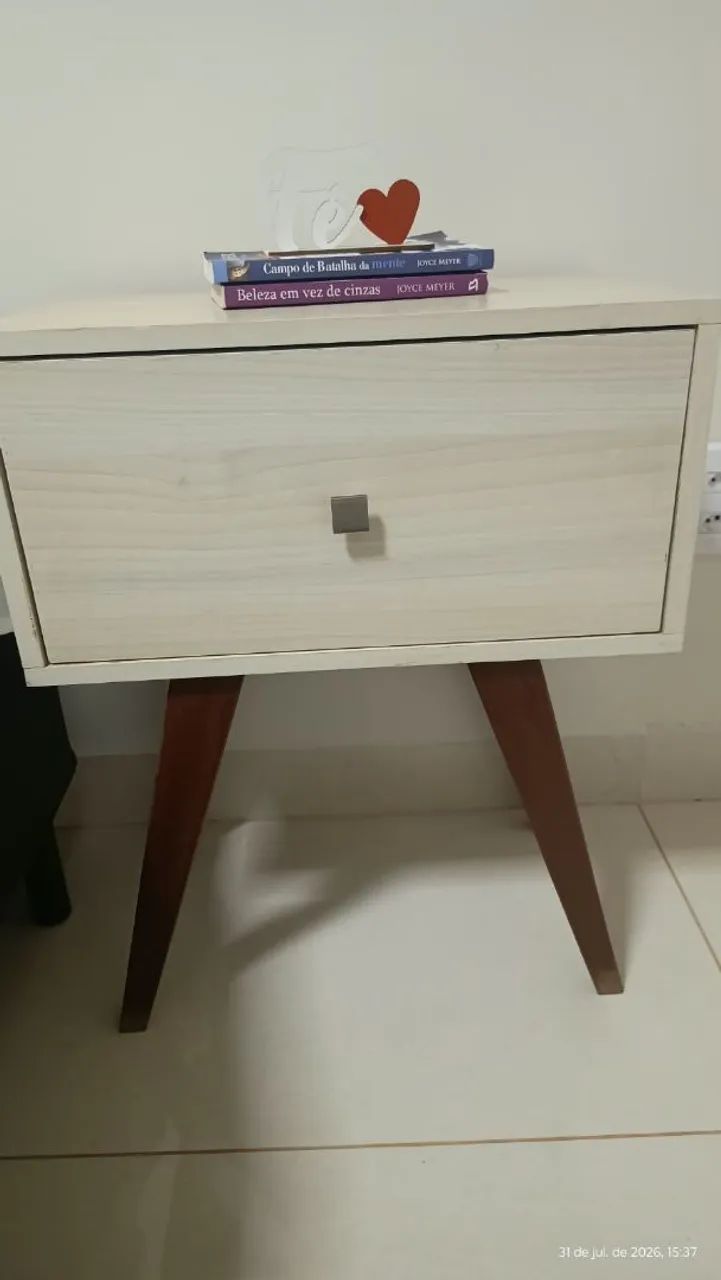Mesa de cabeceira retrô - Foto 2