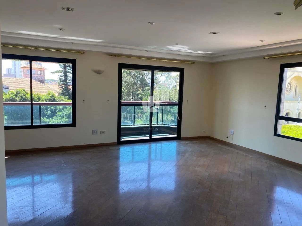 Apartamento na Penha com 150m², 4 Dormitórios, 2 Suítes e 2 Vagas