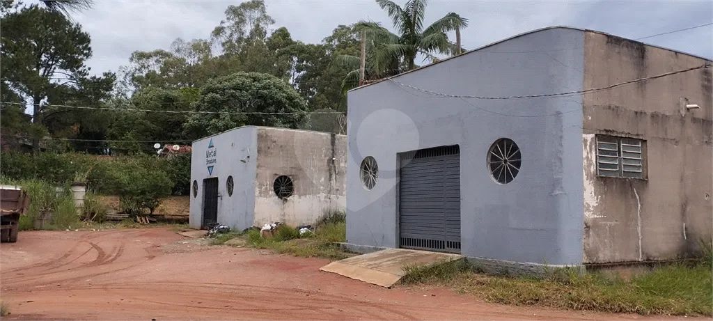 Aluguel de Galpão Próximo ao Centro de Louveira - SP