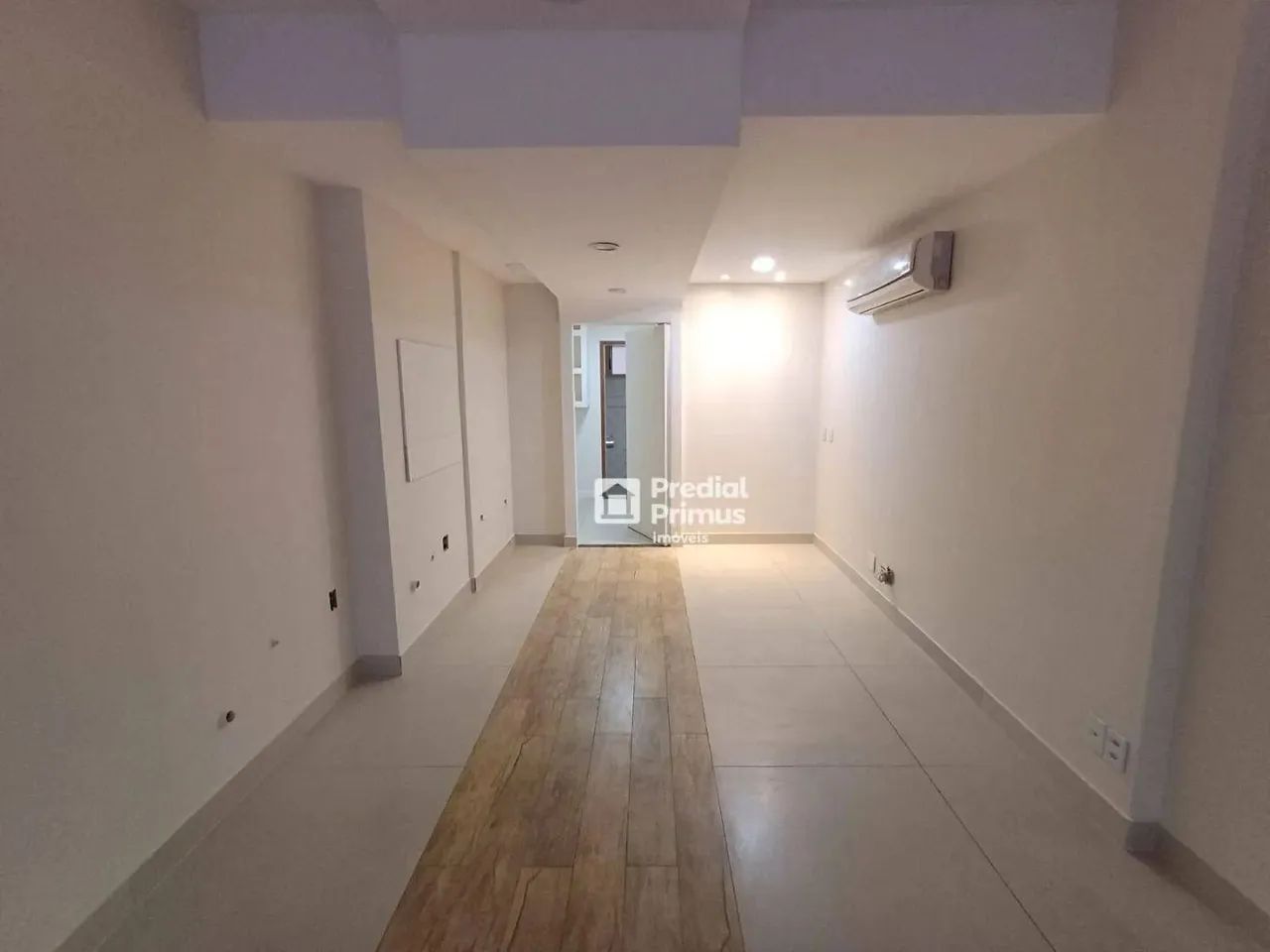 Loja para alugar, 50 m² por R$ 4.380,00/mês - Centro - Nova Friburgo/RJ - Foto 2