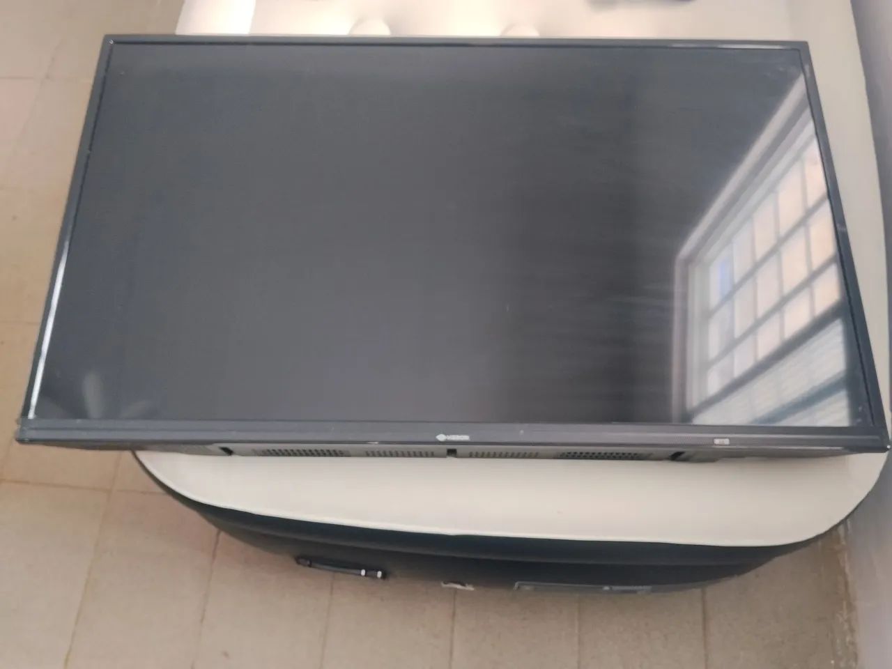  Smartv Vizzion 43" sem controle 