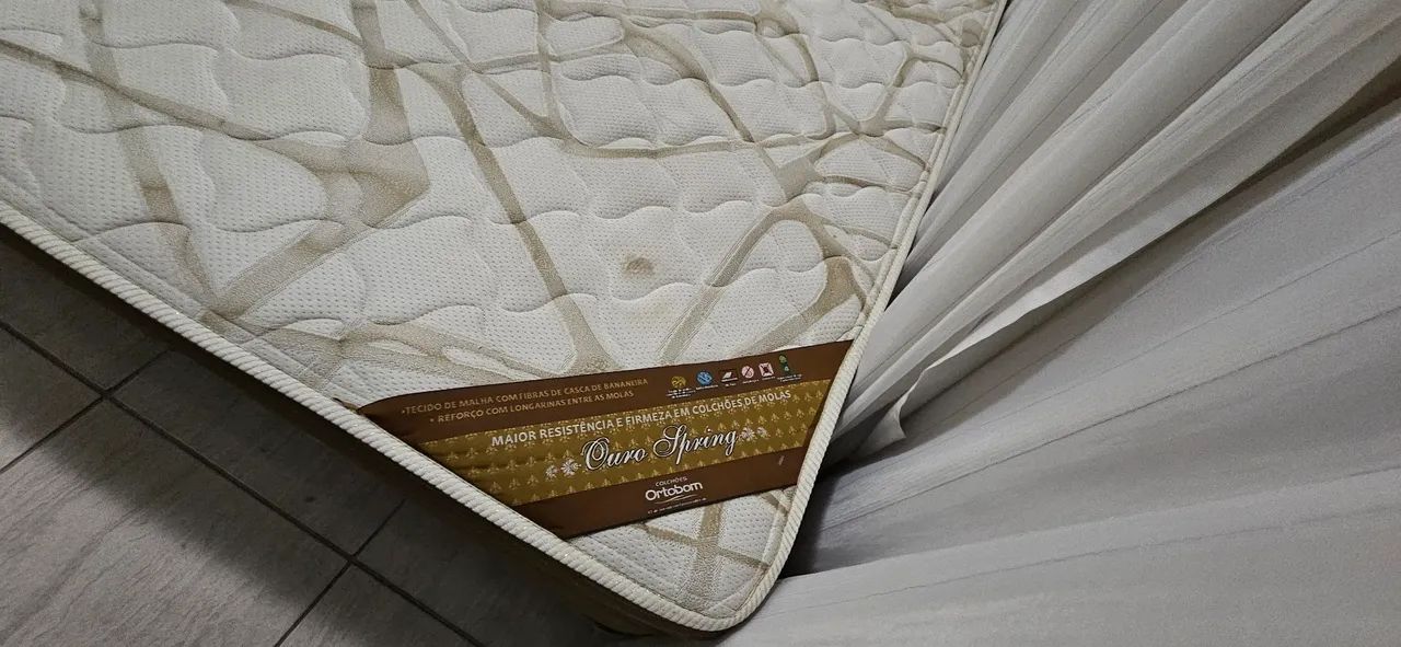 Cama Queen Size Ortobom + base Ortobom