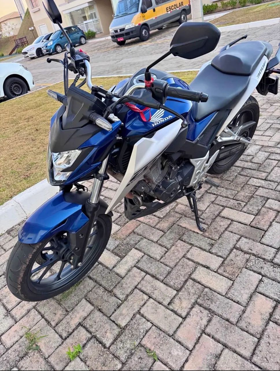 CB 300f / 2026 - Foto 3
