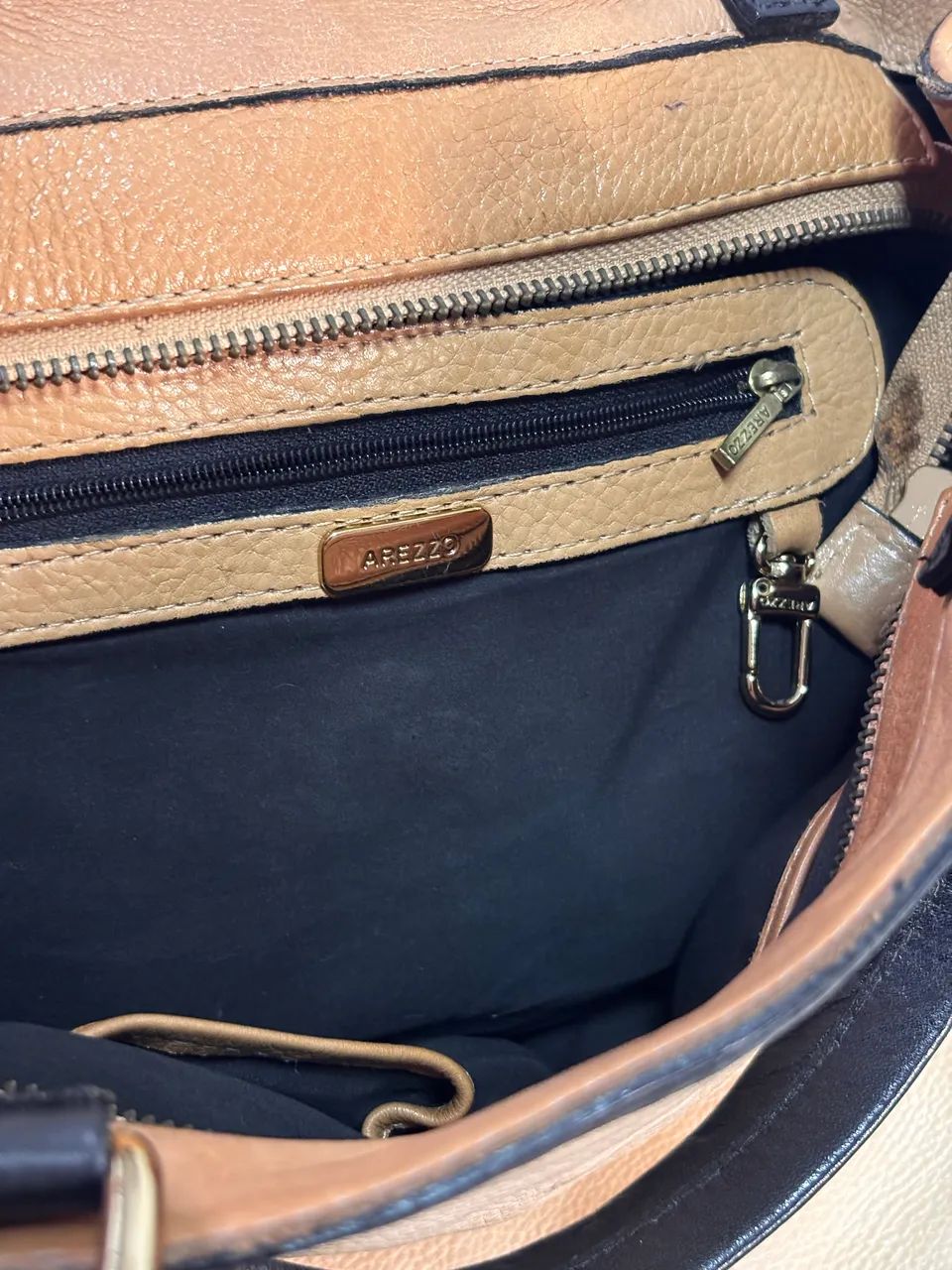 Bolsa de Ombro Couro Arezzo  - Foto 4