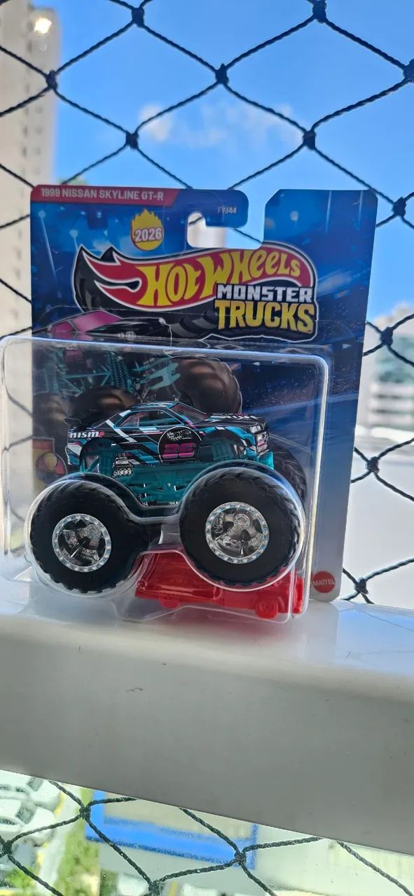 SKYLINE MOSTER TRUCKS 