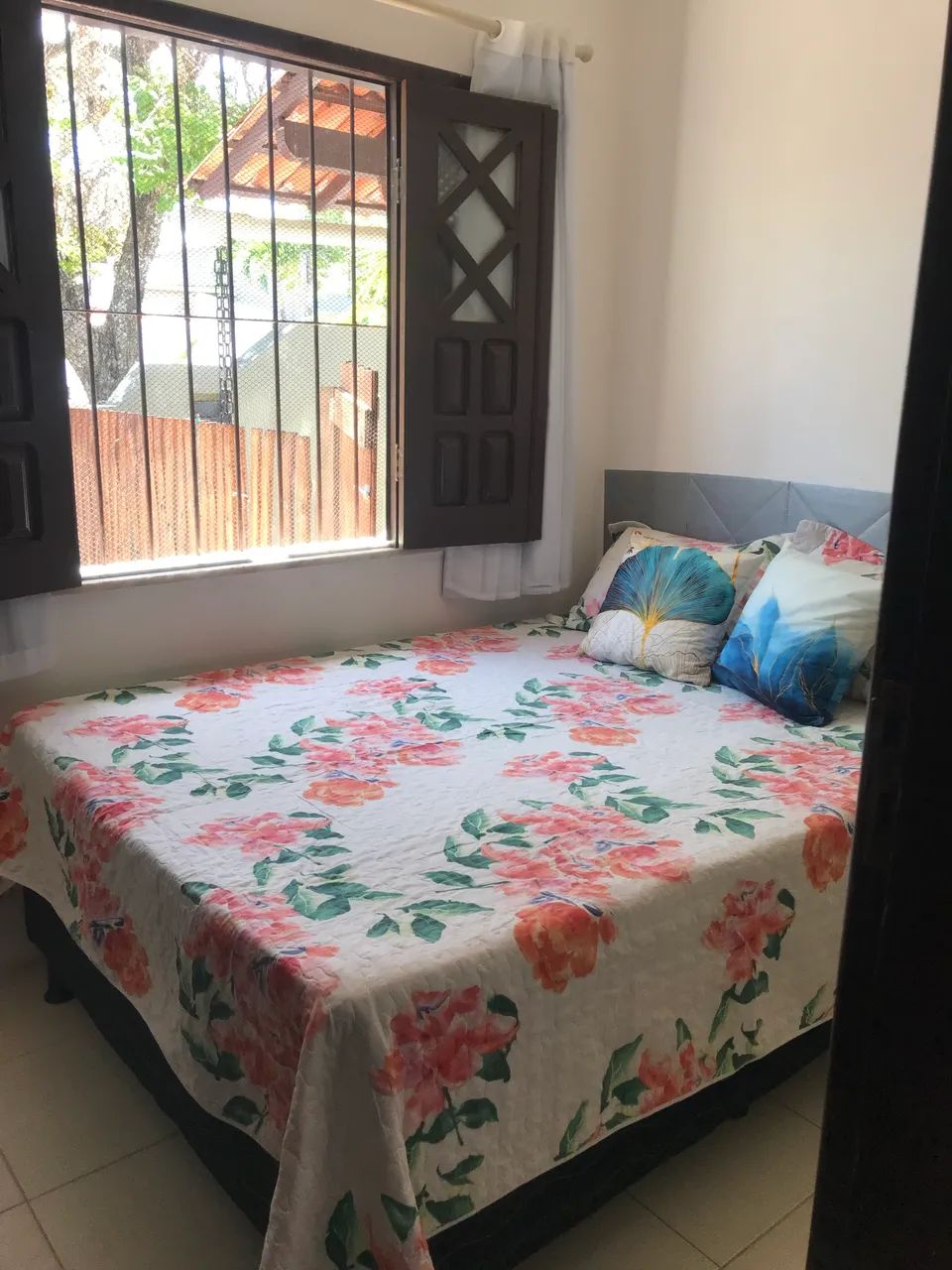 Casa 1 quarto, mobiliada, rua fechada, segurança 24 h, em Vilas Atlântico  - Foto 8