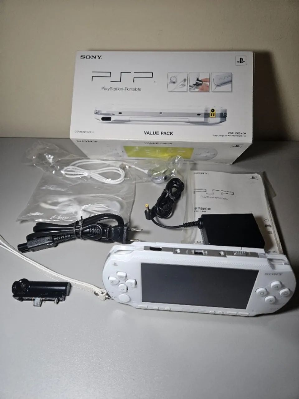 PSP 1000 Fat Ceramic White na Caixa Desbloqueado com PSP Camera PSP 1000 Fat Ceramic White na Caixa Desbloqueado com PSP Camera
