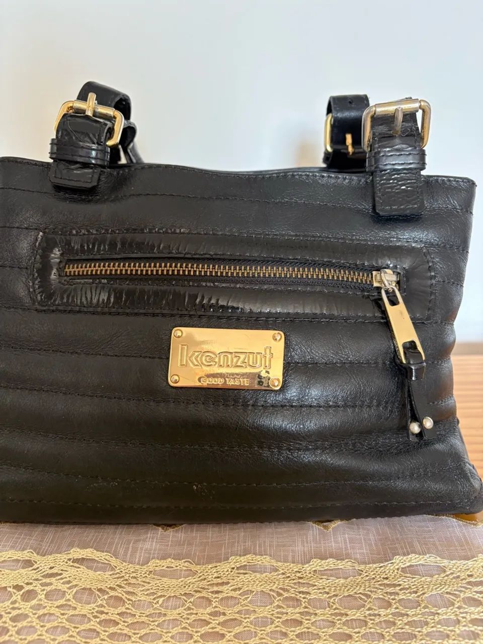 Bolsa  de couro da marca Kenzut