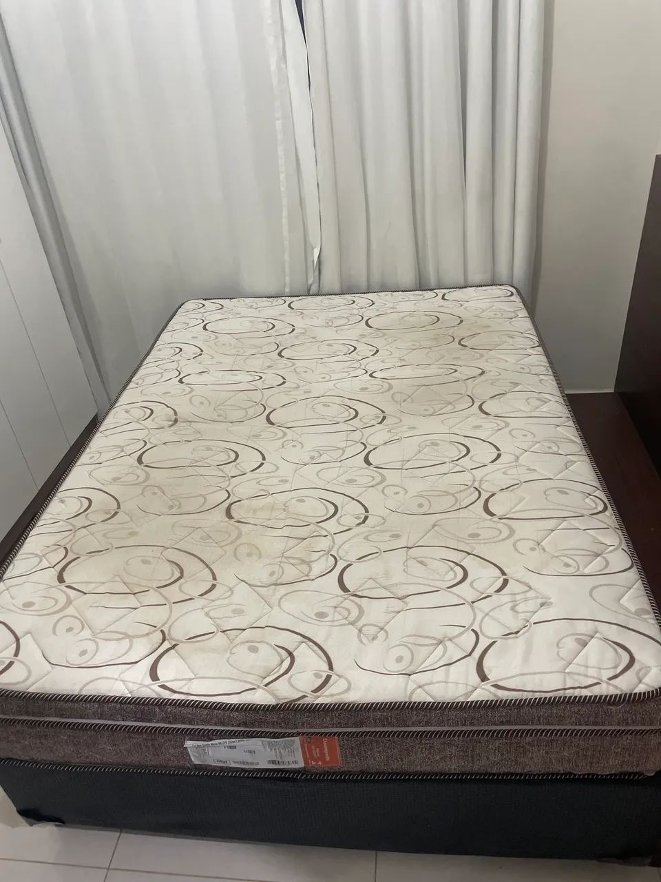 Cama box