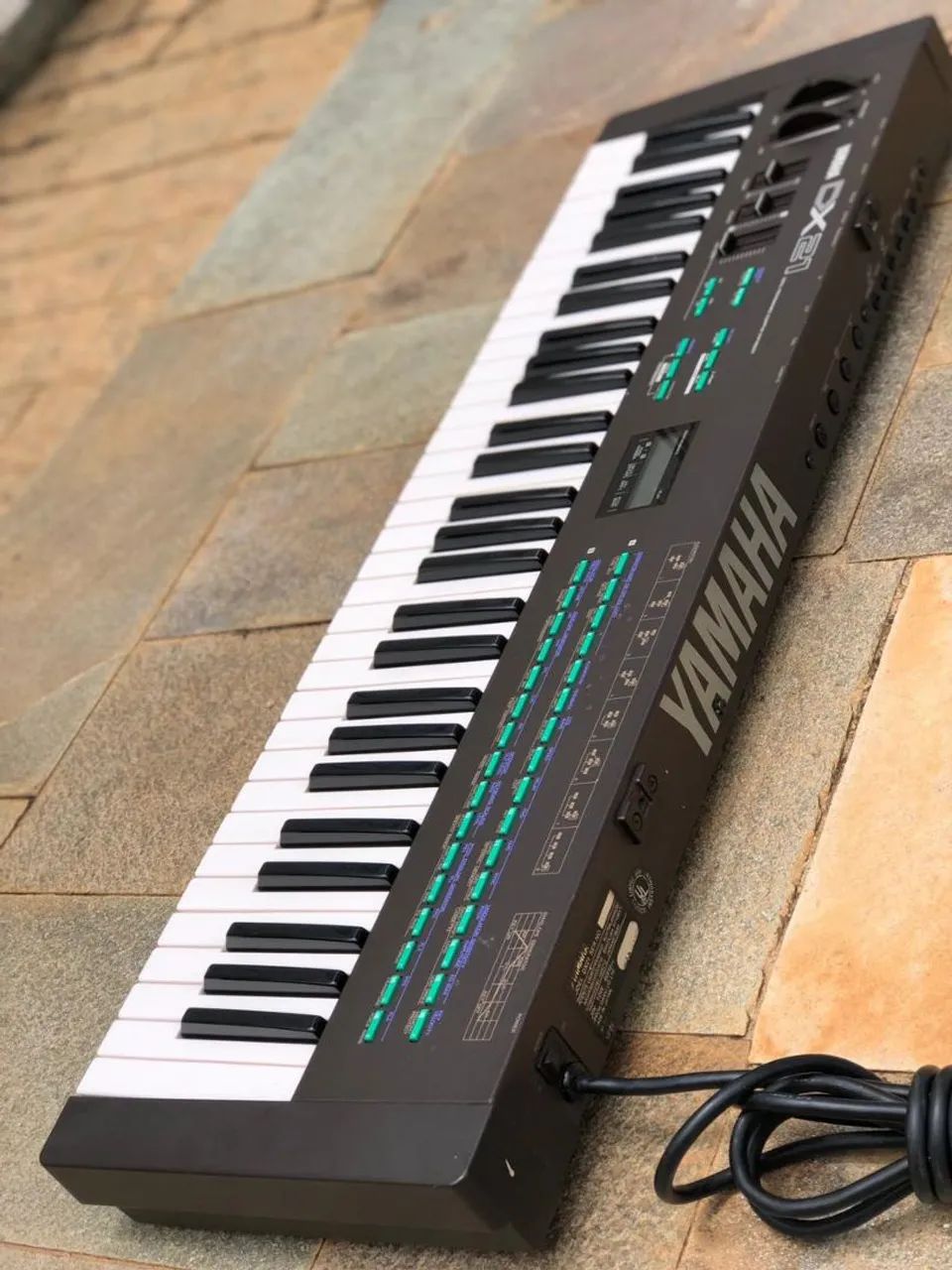 Sintetizador DX 21 Yamaha - Instrumentos musicais - Parque das