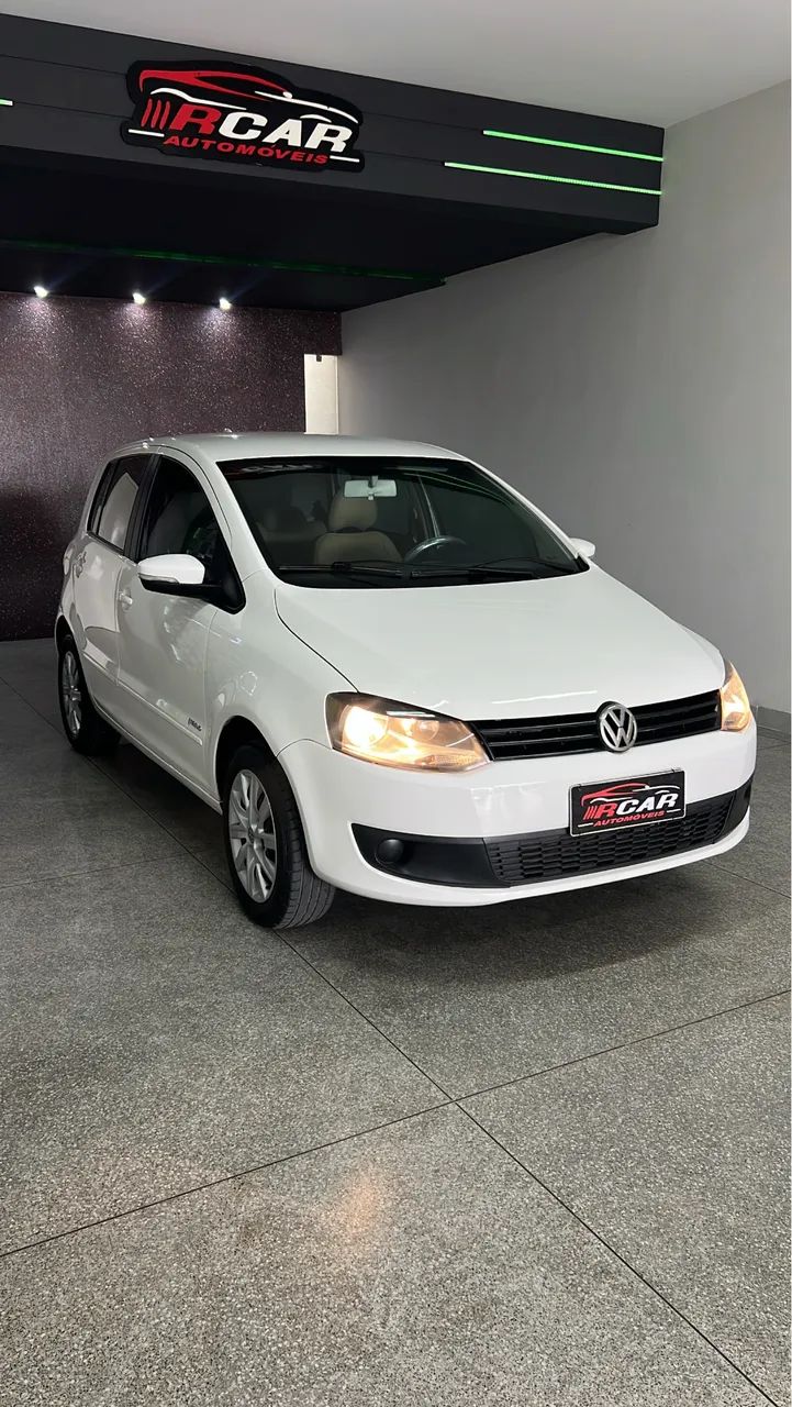 Volkswagen Fox 1.0 MI Total Flex 8V 5P 2013 - Foto 3