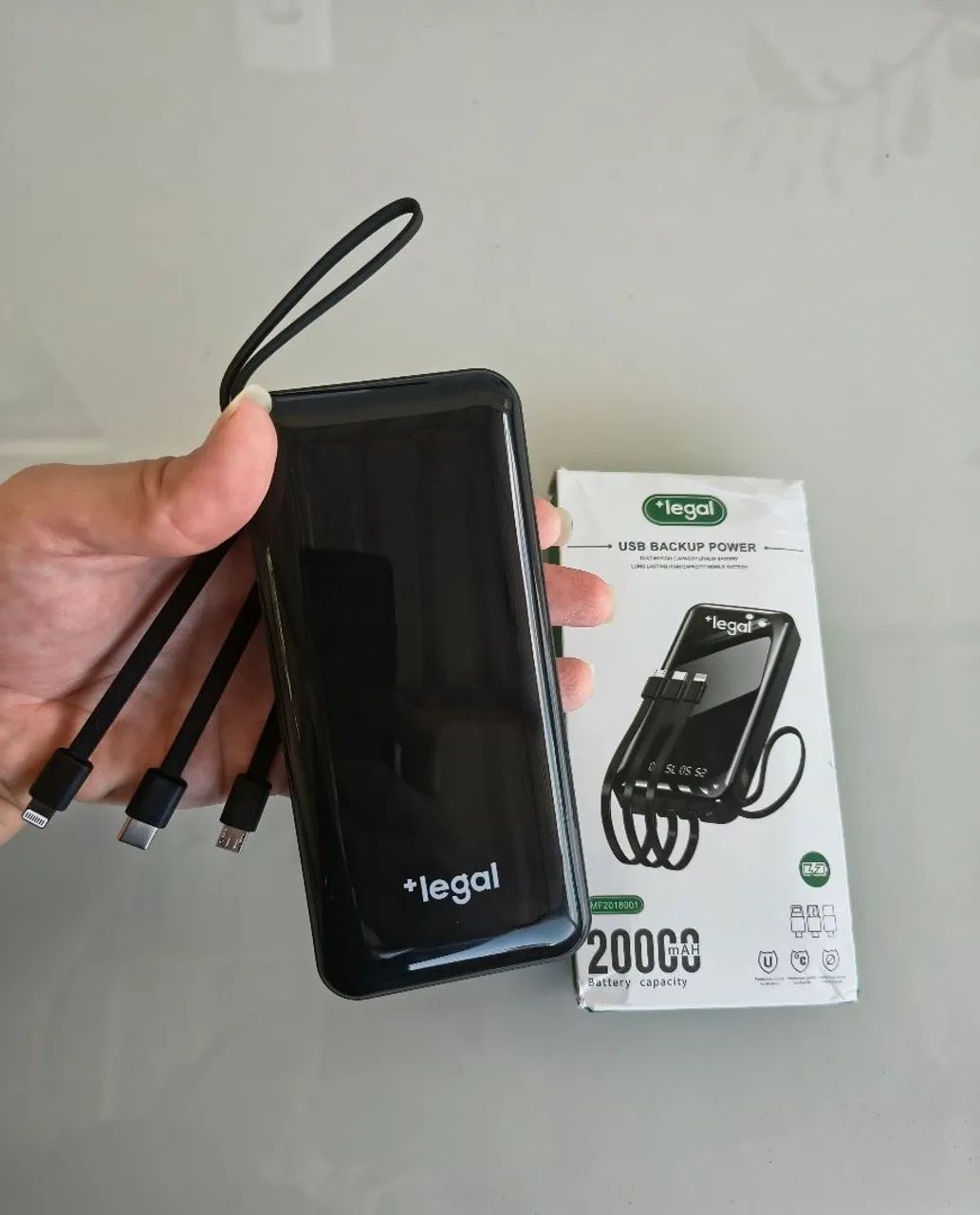 Power Bank 20000mAh Com Cabos Embutidos Integrados Display