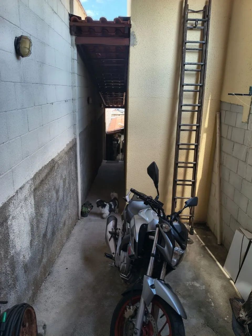 Casa em Ibirité com oportunidade 