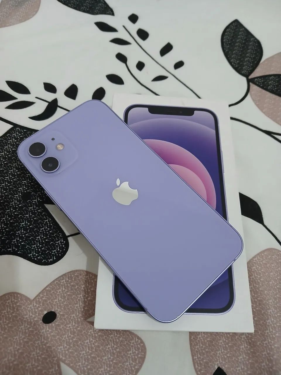 V/T iPhone 12 Roxo 64 Gigas 5G