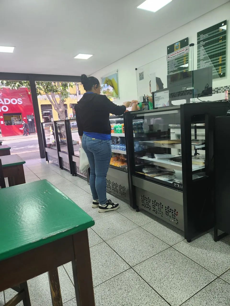 Auxiliar de cozinha 