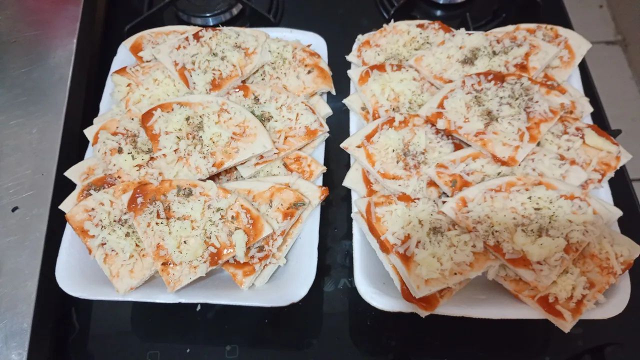 Mini pizza  festa 60 reais cento