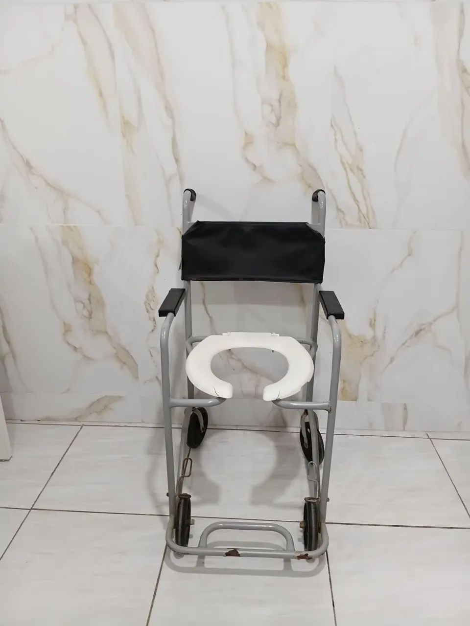 CADEIRA DE BANHO