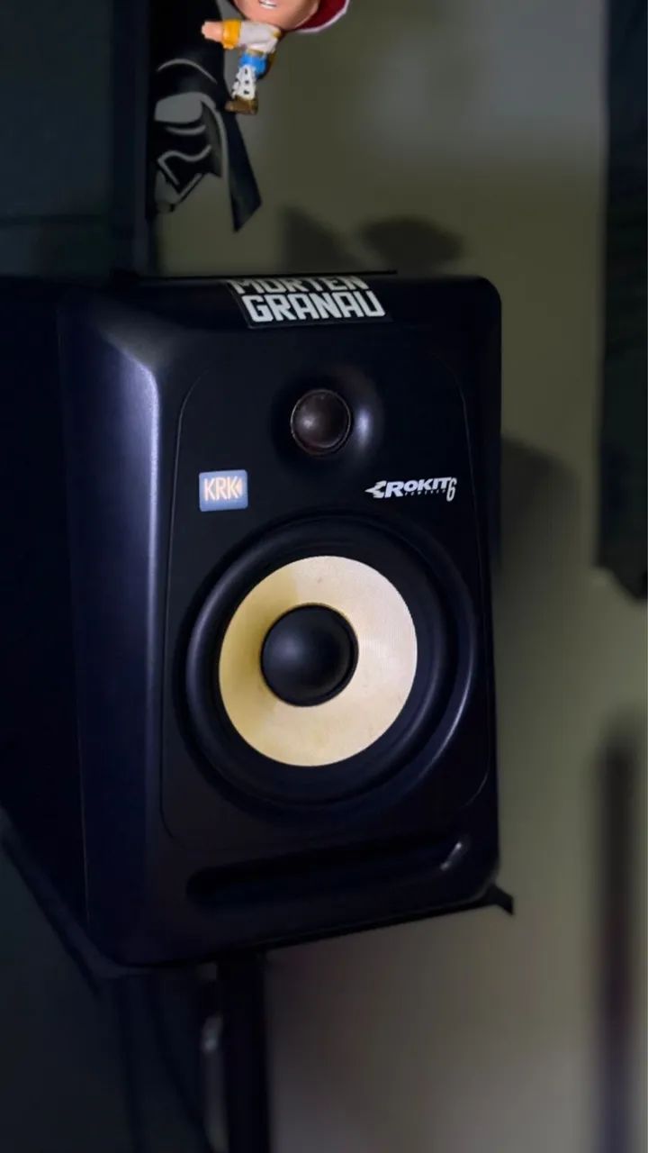 PAR DE MONITORES ROKIT KRK 6 - Foto 3