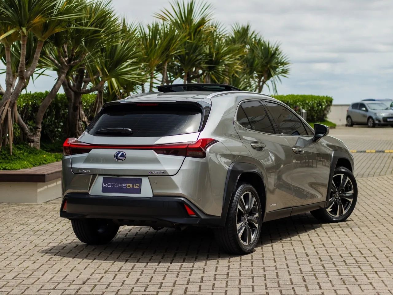Lexus UX-250h Luxury 2.0 16V Aut.(hybrid), foto 3 de 18