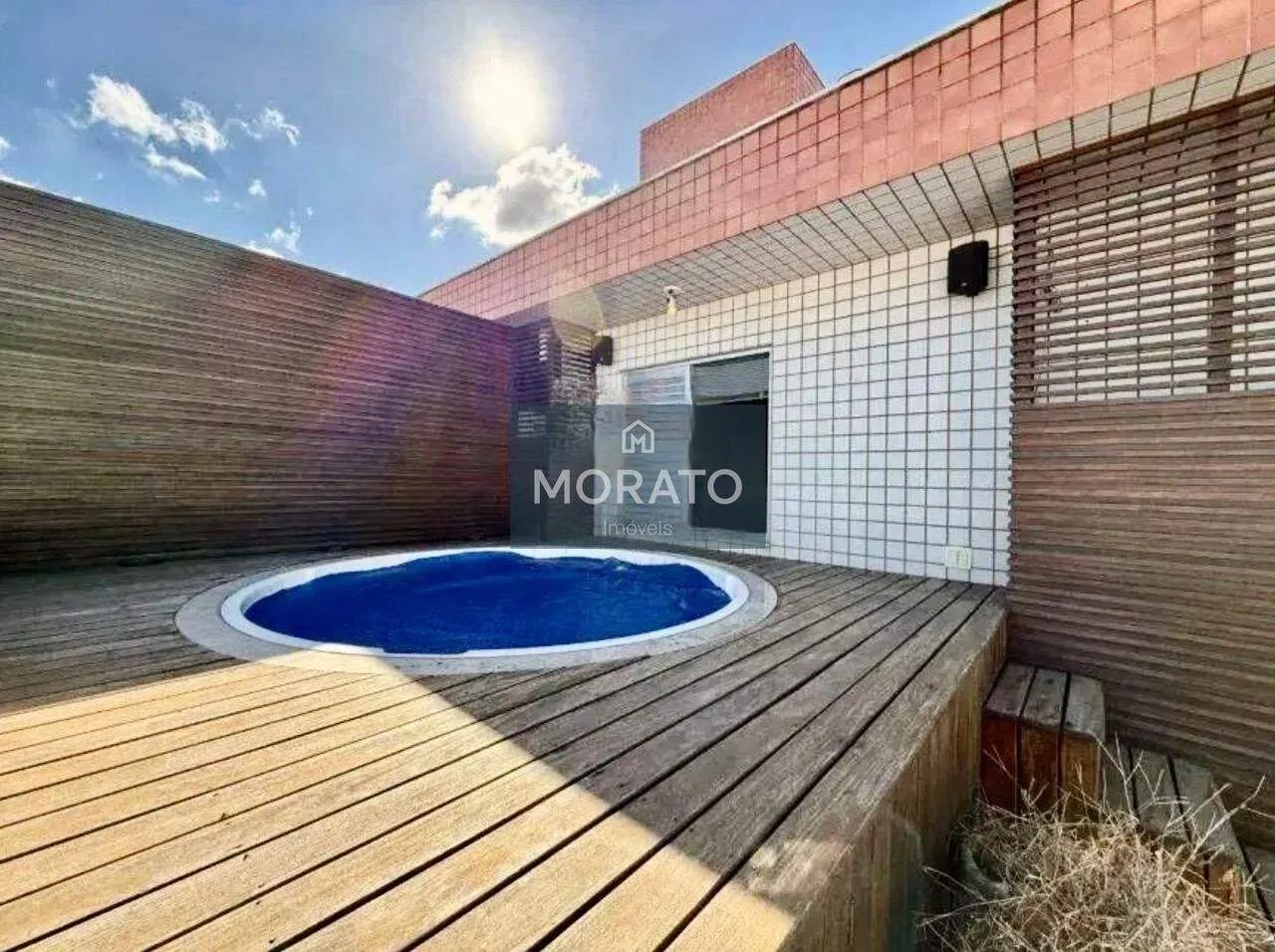 Cobertura de 4 Quartos Suíte e 3 Vagas com Elevador no Bairro Castelo
