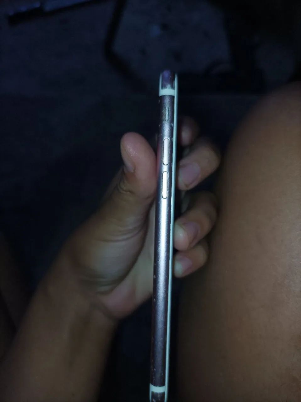 iPhone 7 128gb troco por um plus e dou 100 de volta  - Foto 3
