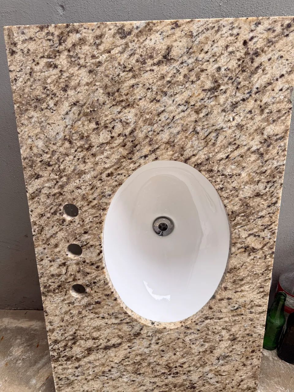 Bathroom sink with built-in Deca basin