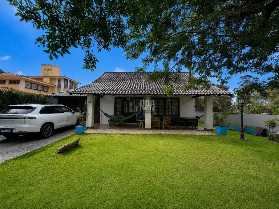 Casa para locação Anual em Jurerê Internacional