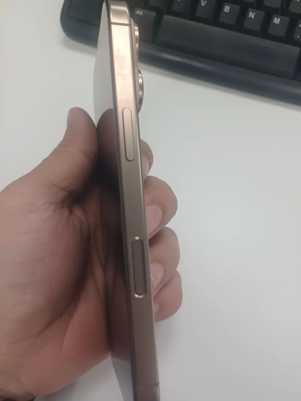 iPhone 16 Pro 256GB Desert Titanium - Foto 3