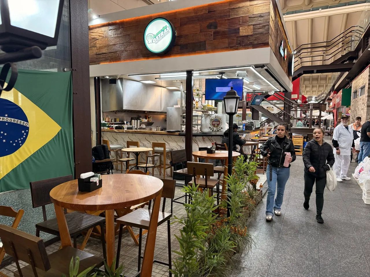 RESTAURANTE/LANCHONETE NO MERCADÃO DE SP - 45M² - R$ 850 MIL - Foto 3