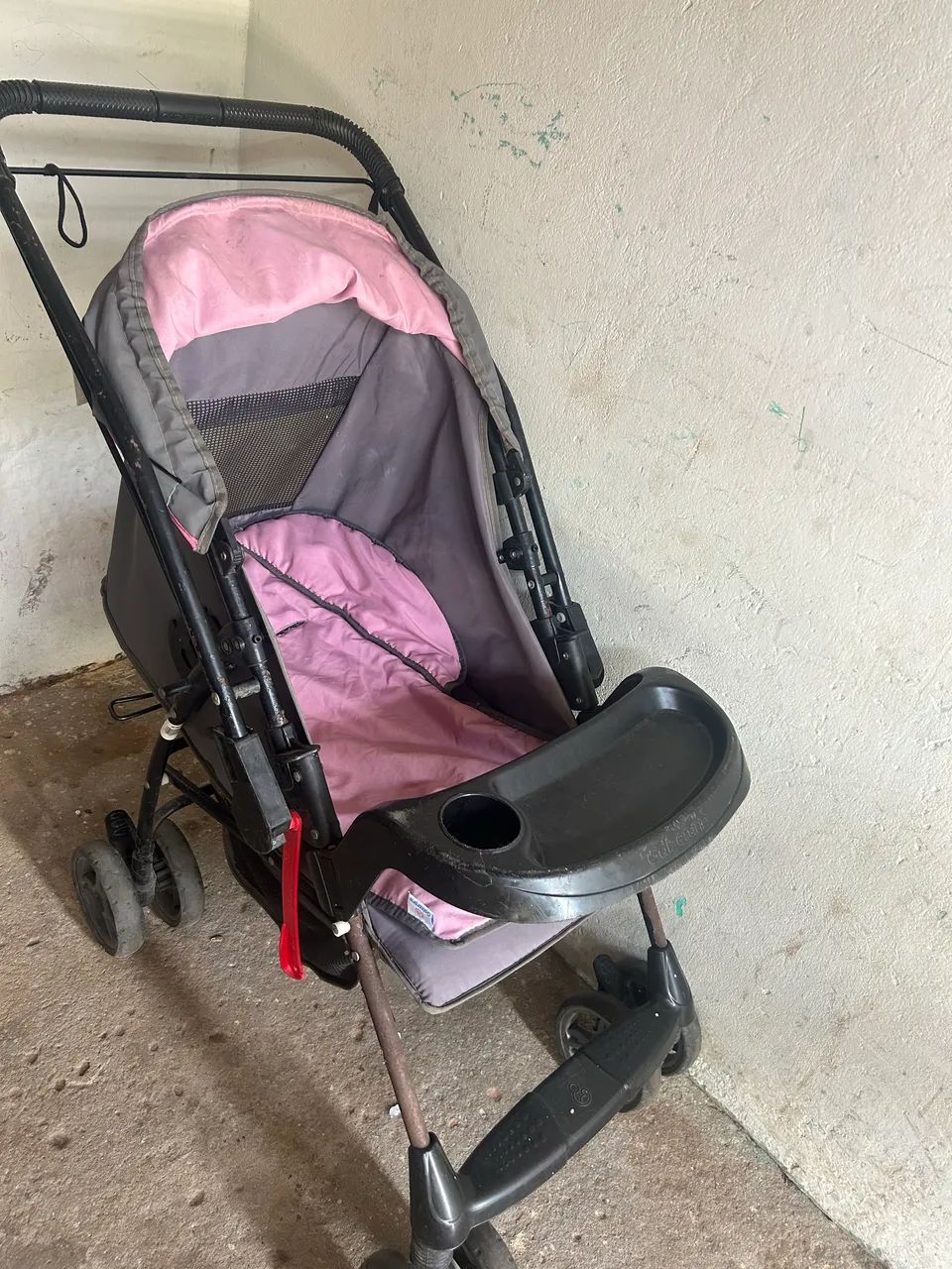Vendo carrinho de bebê e bebê conforto  - Foto 2