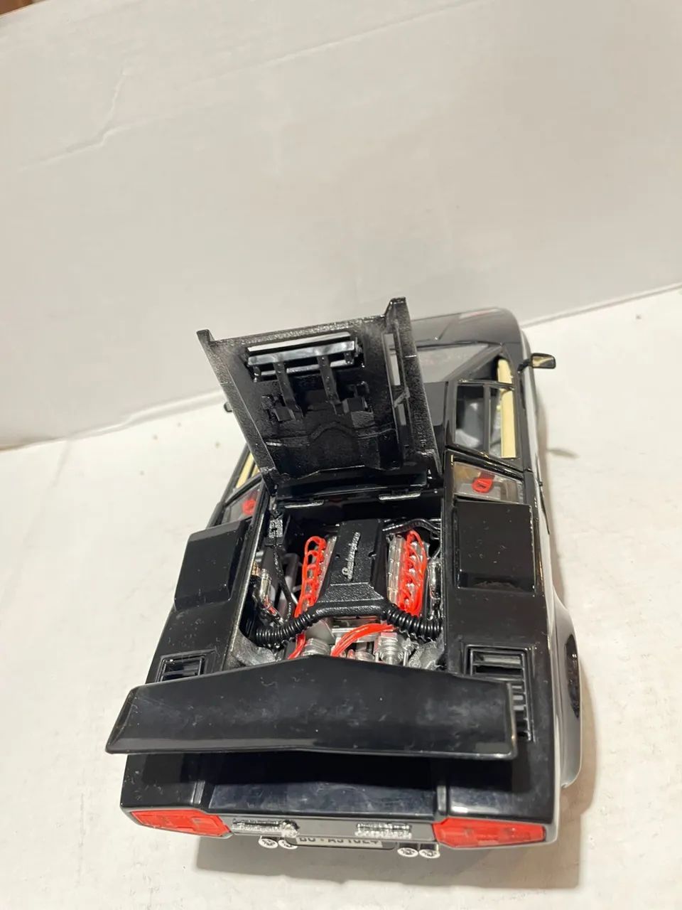 Miniatura Lamborghini Countach Burago 1:18  - Foto 3
