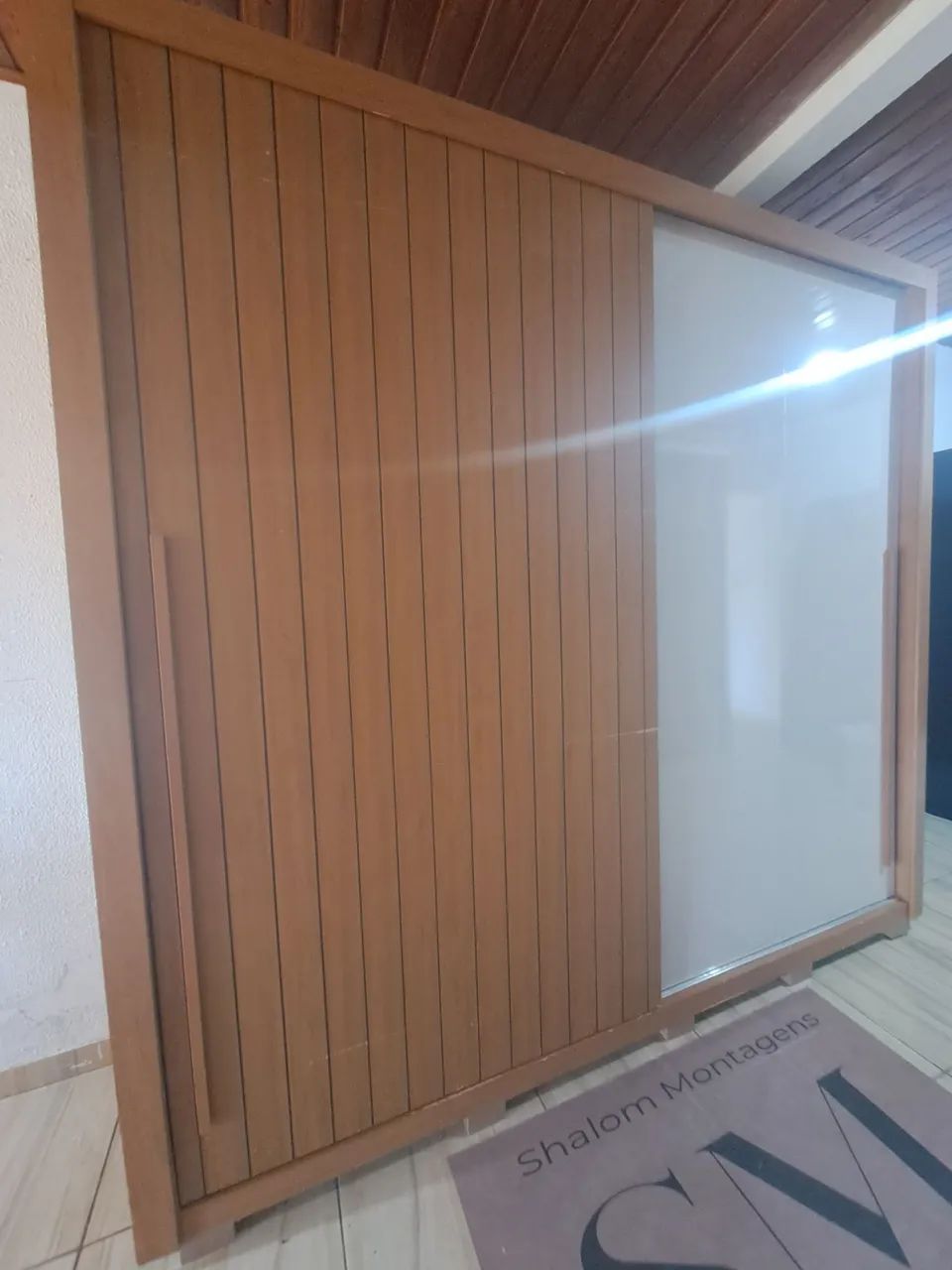 GUARDA ROUPA DE CASAL USADO COM ENTREGA GRÁTIS  - Foto 2