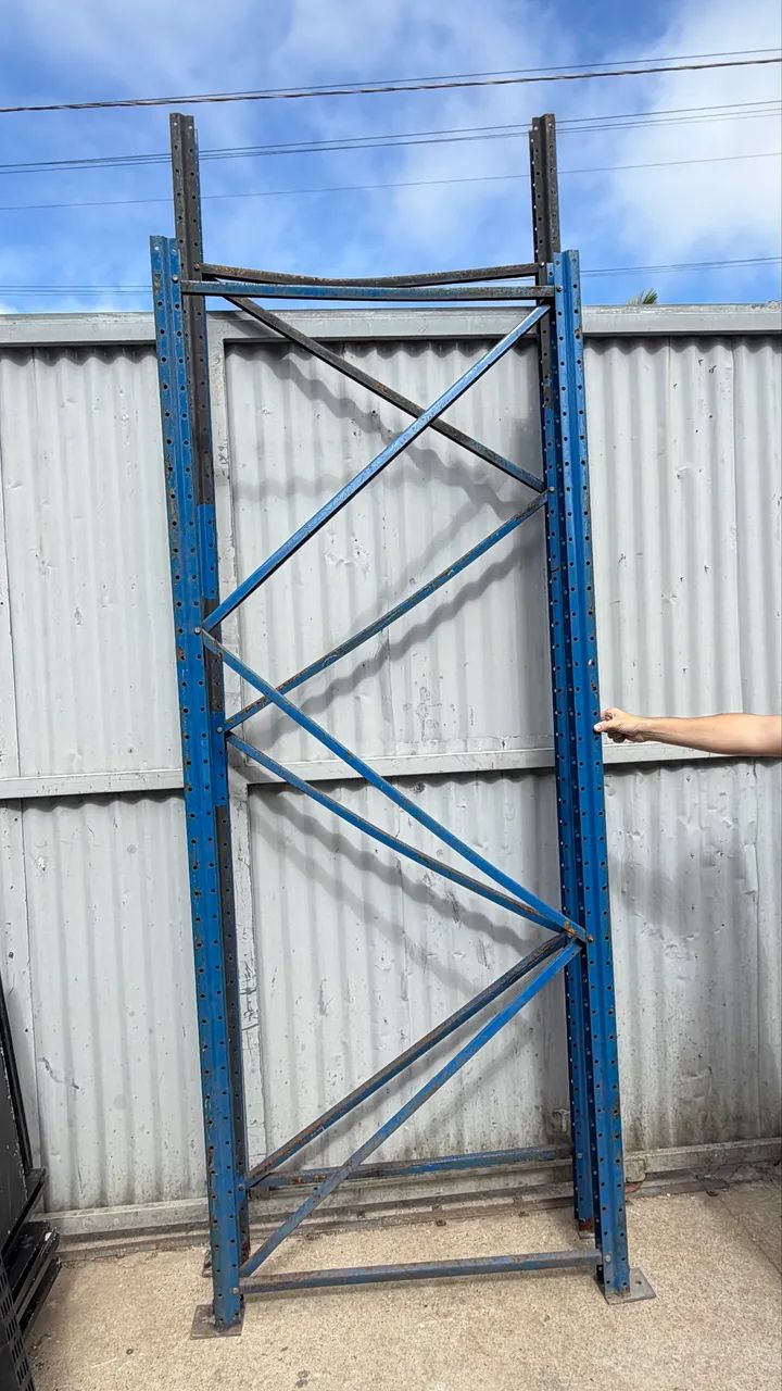 Porta pallets e longarinas 
