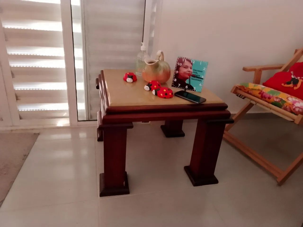 Mesinha madeira par ótimo estado 