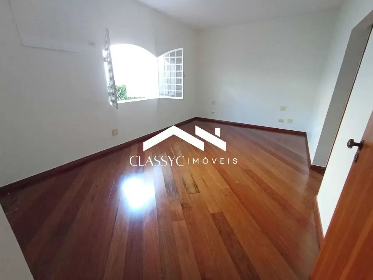 Casa em Morada da Colina, Uberlândia  3 Quartos com Suíte e Hidromassagem,424 m² - Foto 3