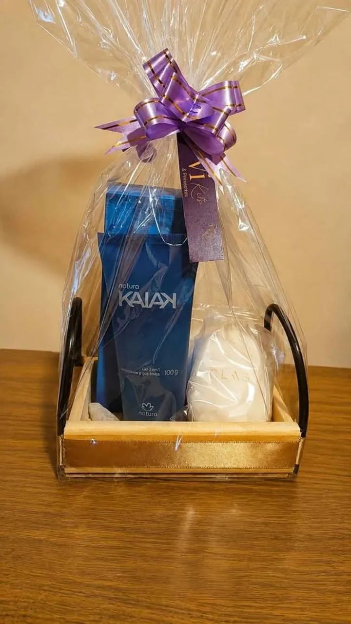Combo presenteável masculino Kaiak pré e pós barba + sabonetes Malbec