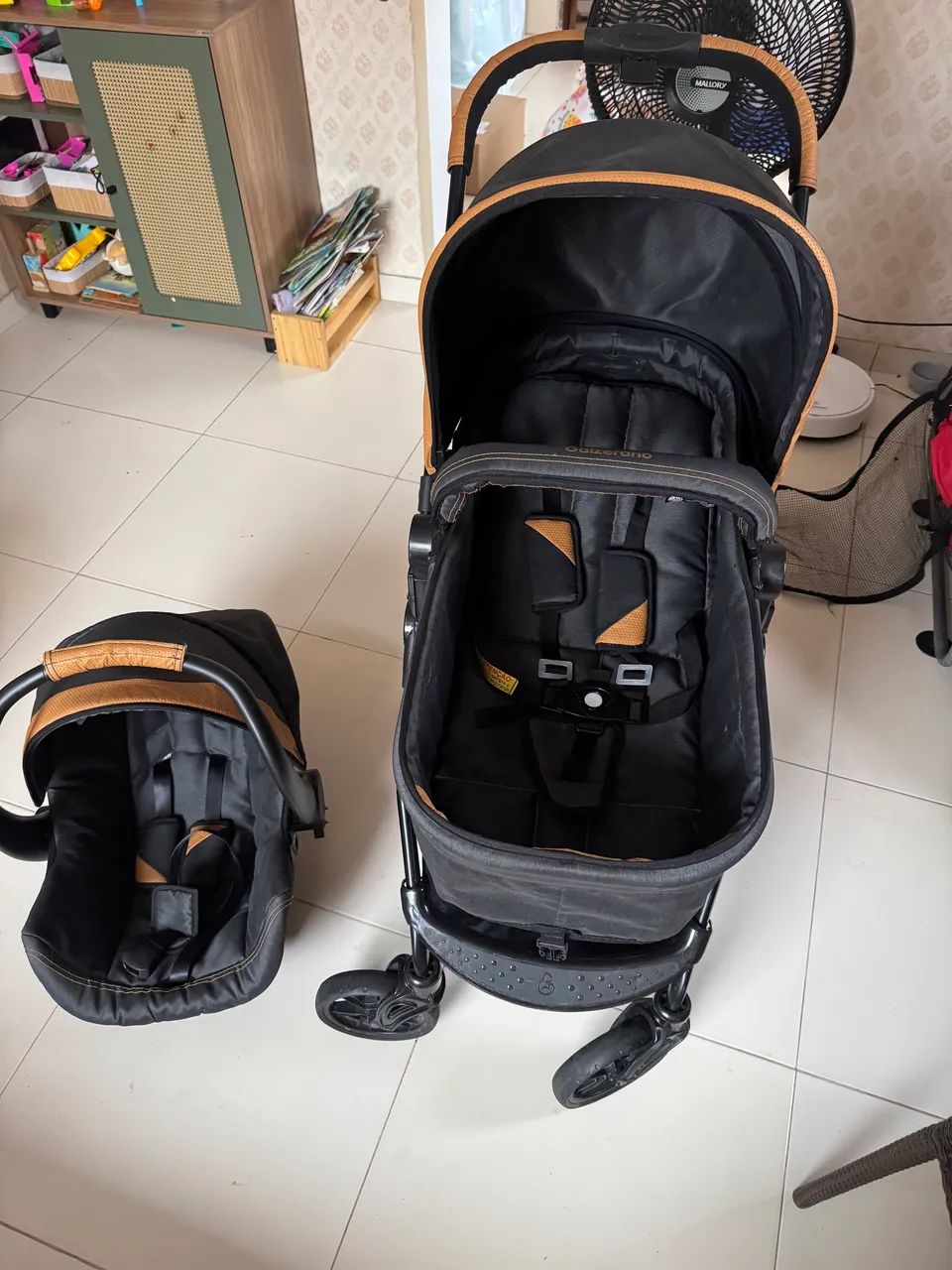 Carrinho de bebê Galzerano 3 em 1 com Moisés e bebê conforto