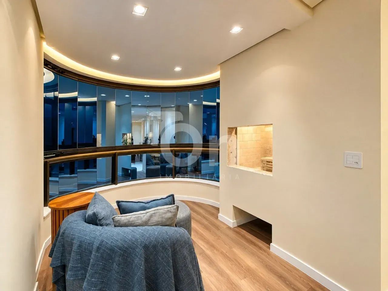 Apartamento à venda com 109 m², 3 quartos no Centro - Florianópolis - SC