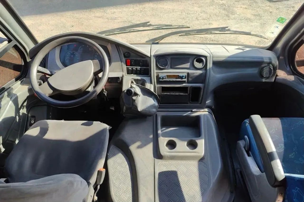 Micro-ônibus V8 escolar  - Foto 3