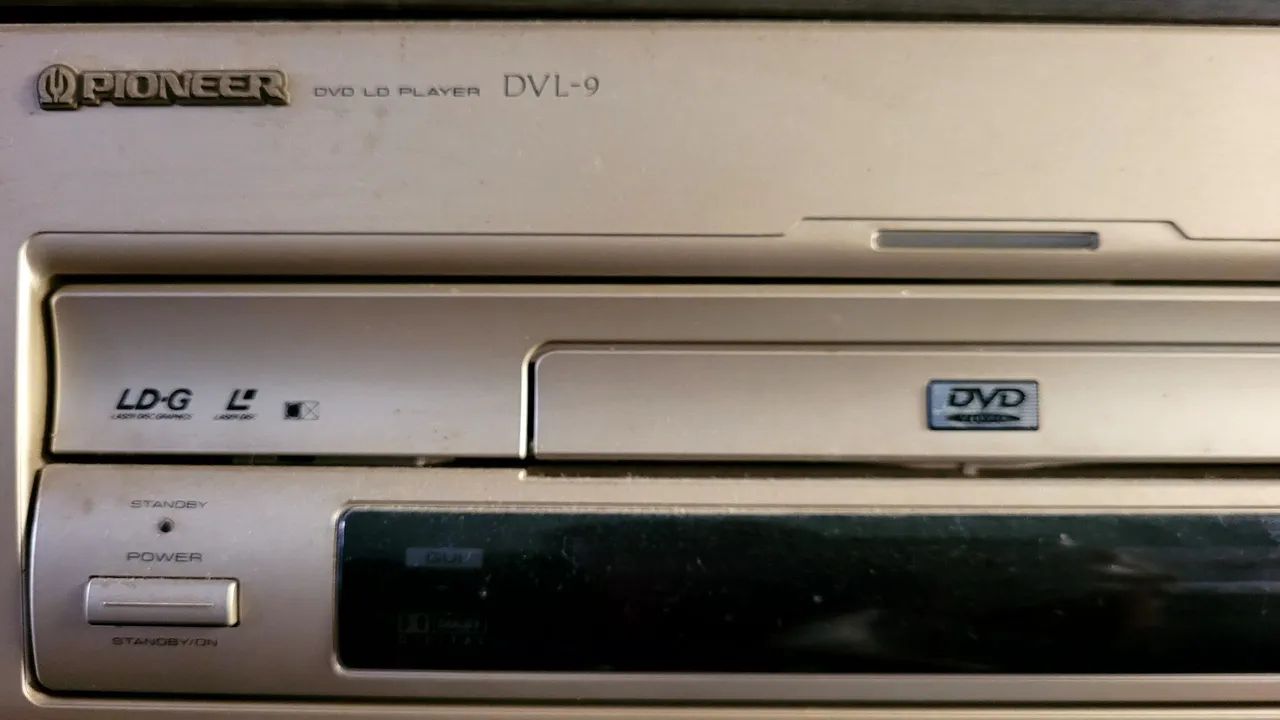 Pioneer DVL-9 DVD・LDプレーヤー Pioneer DVL-9, um reprodutor de DVD e LaserDisc (LD) - DVD, Blu