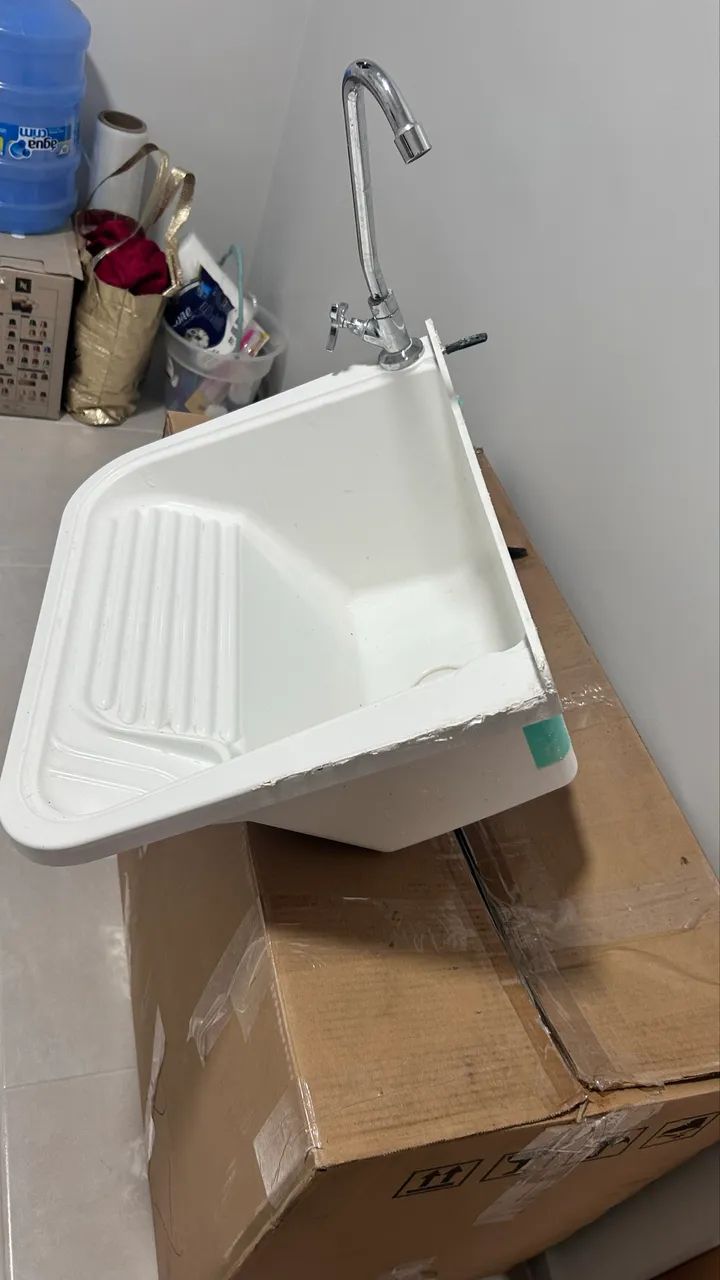 Cuba de lavar com a torneira  - Foto 3