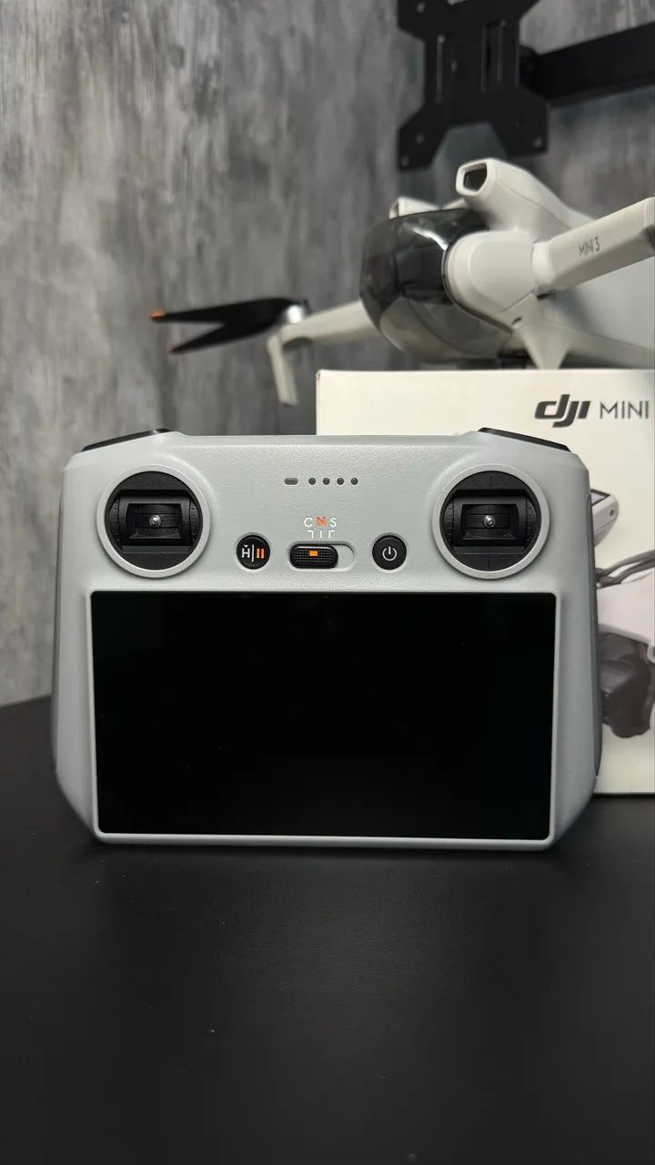 Drone DJI Mini 3 - Controle RC (Com Tela) - Foto 2