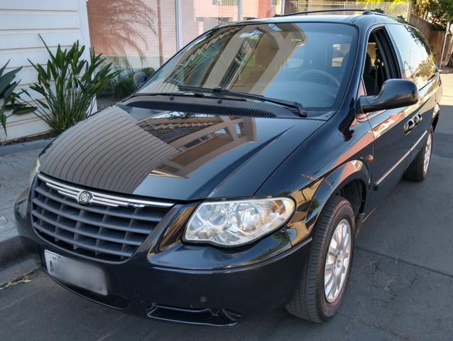 Chrysler Grand Caravan SE 3.3 V6 - Segundo dono- Placa A- Leiam