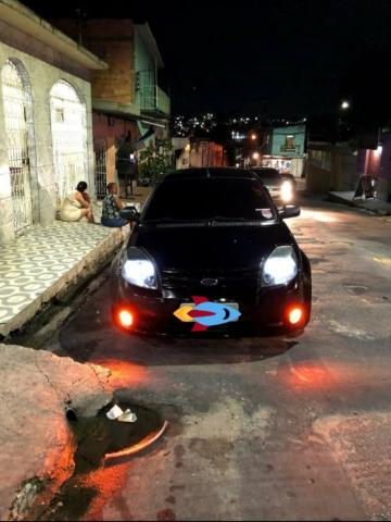 Vendo Ford ka Top Especial em dias valor 7:500 pego moto no rolo mas a voltar - Foto 2