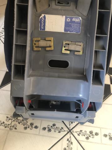 Cadeirinha de carro cinza - Foto 5