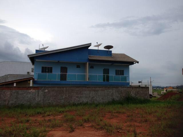 Vende-se imóvel com 2 casas geminadas - Foto 14