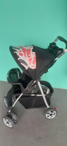 Carrinho de bebê semi novo - Foto 2